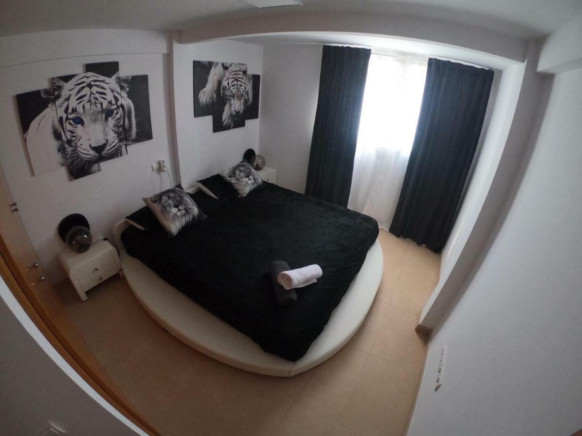 Apartamento A Primera Linea De Mar En פלטחה ד'ארו מראה חיצוני תמונה